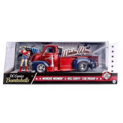 1952 - CHEVROLET COE PICK UP - MULHER MARAVILHA COM BONECO - 1/24