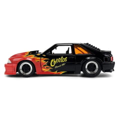 CARRO - 1989 FORD MUSTANG GT - CHEETOS FLAMIN HOT COM BONECO - 1/24